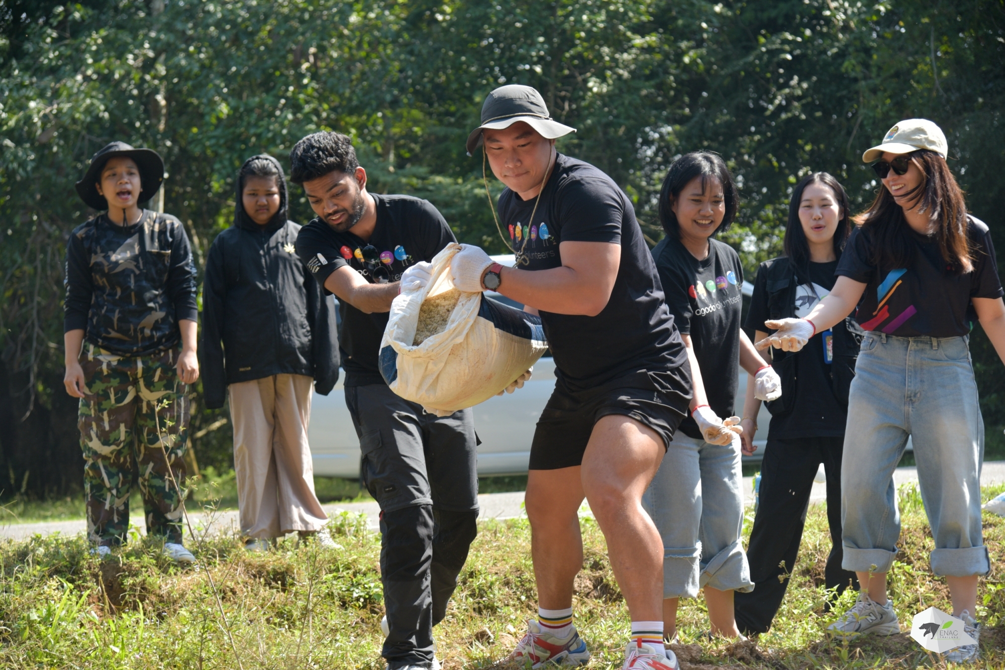 WWFxAgoda - กิิจกรรมเรียนรู้ความหลากหลายทางชีวภาพแก่งกระจาน ณ อุทยานแห่งชาติแก่งกระจาน