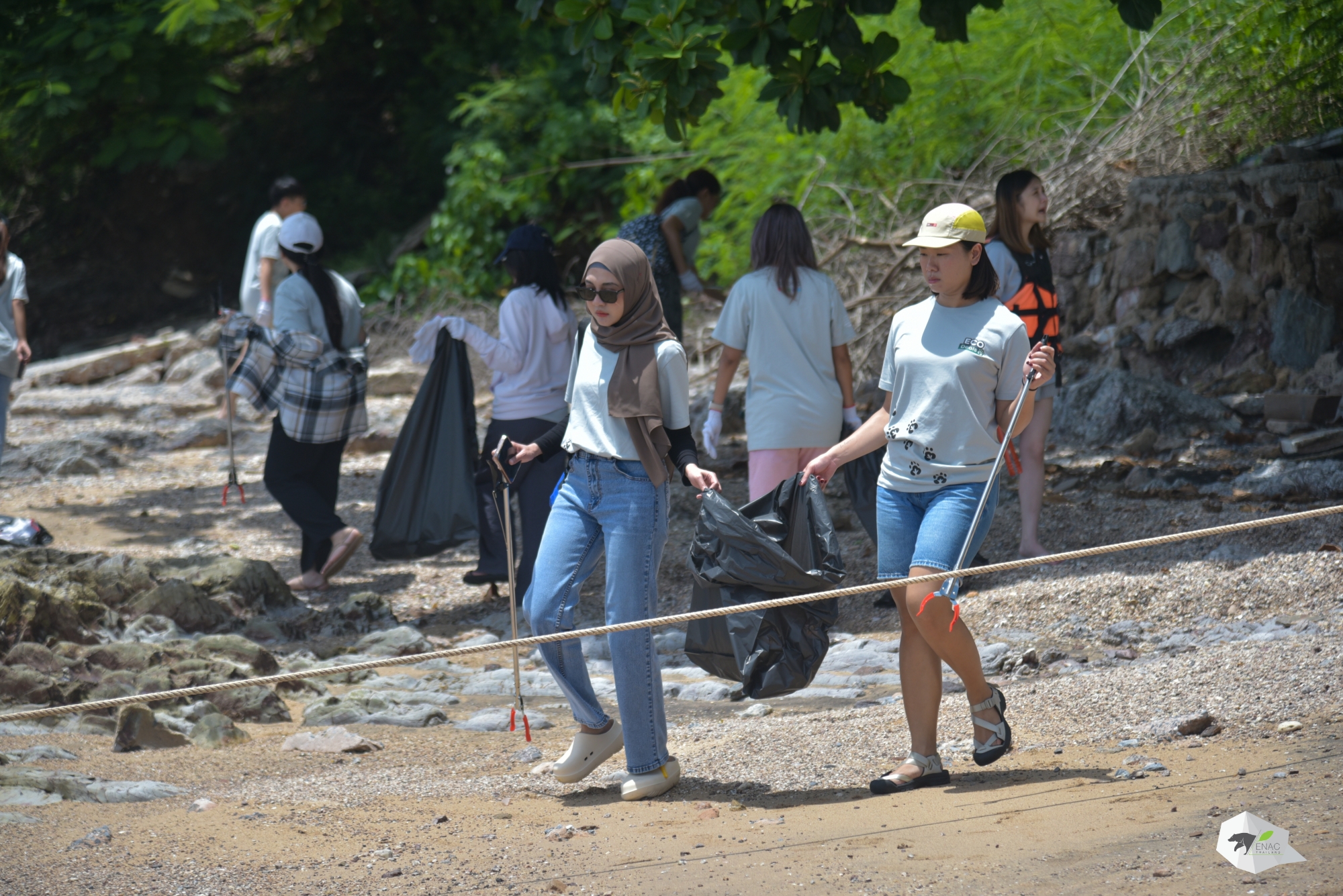 WWFxAgoda - Coral reef restoration ณ ค่ายวิทยาศาสตร์ทางทะเลและการอนุรักษ์