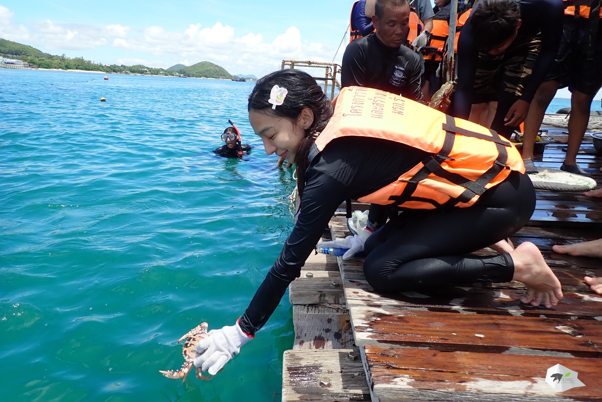 WWFxAgoda - Coral reef restoration ณ ค่ายวิทยาศาสตร์ทางทะเลและการอนุรักษ์